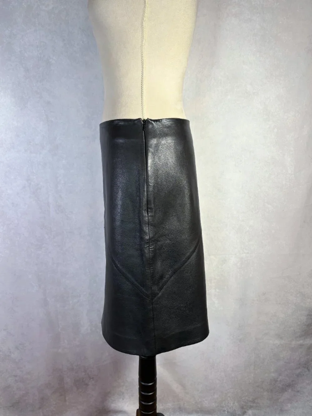 Anonymous by John Carlisle Genuine Lambskin Leather Skirt Black Size 6